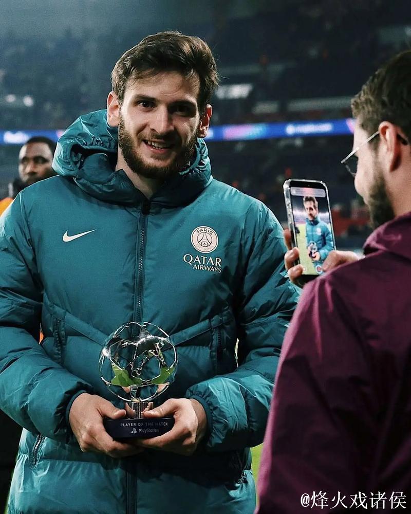 法甲-克瓦拉茨赫利亚梅开二度 巴黎3-1逆转击败欧塞尔